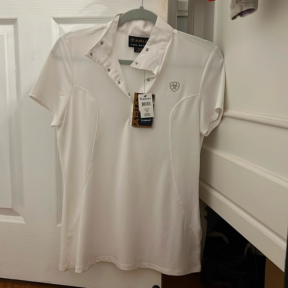 Brand new ariat white short sleeve